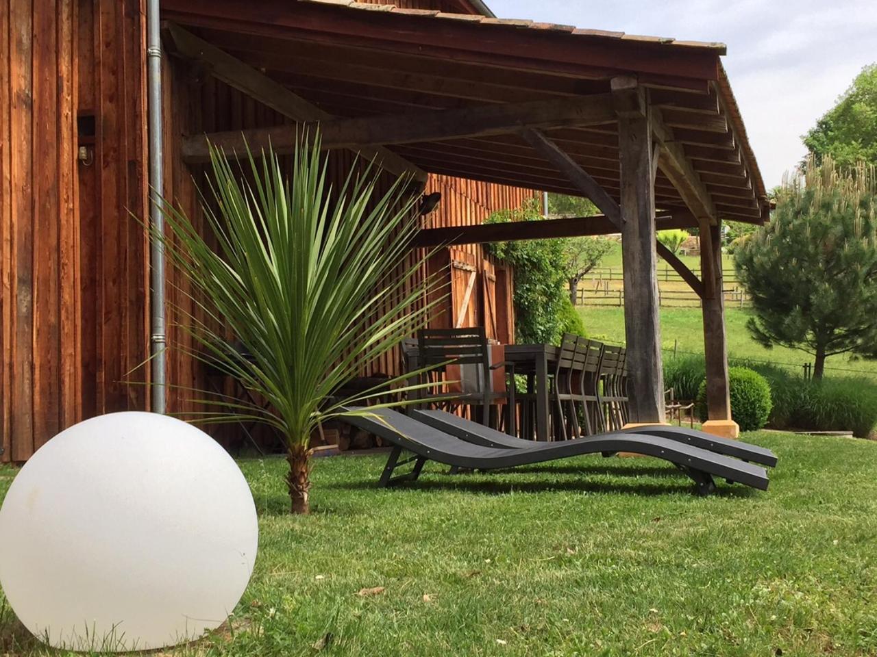 サルラ・ラ・カネダ Eco-Hameau Du Sentier Des Sourcesヴィラ エクステリア 写真